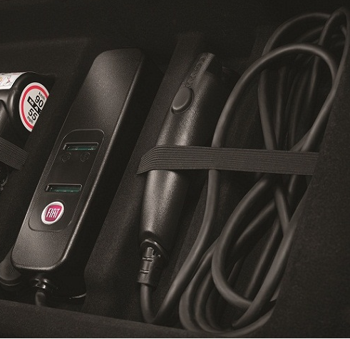 Fiat 500e Plugin Electric Charger